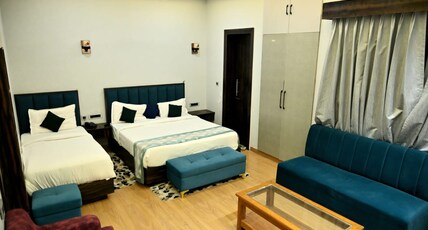 HARSH UDYAN RESORT- 15km from Aligarh Railway Station Room Type - Udyan Suite (Greenfield View)