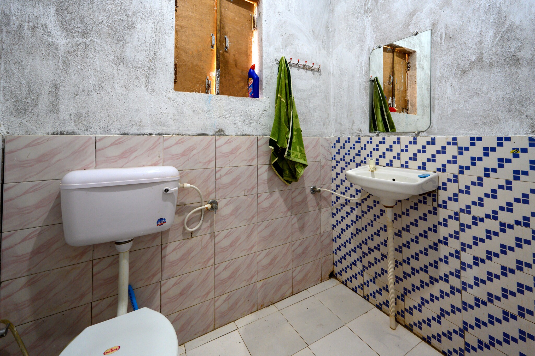 Uma Shree Home Stay - Tap to explore photos