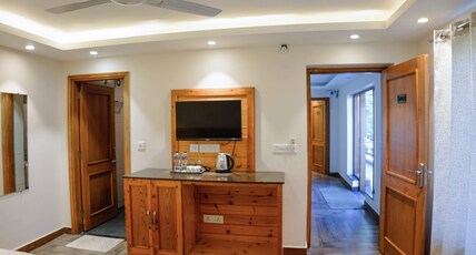 Hotel Wild Spring, Room Type - Deluxe mountain view room