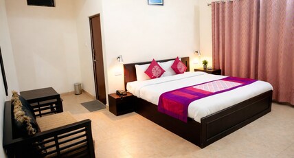 Hotel Avlokan  Near Kainchi Dham Mandir Room Type - Valley View Premium Room with Private Balcony