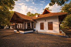Cotelac Heritage Lake Resort Alleppey by VOYE HOMES