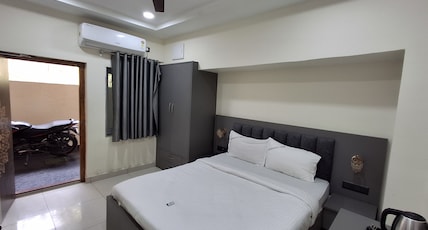 The Embassy Inn Room Type - Executive Room