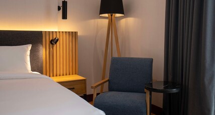 Radisson Hotel Madinah Room Type - Standard Room - Uhud view