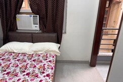 Comfortable   peaceful stay in flat room wise