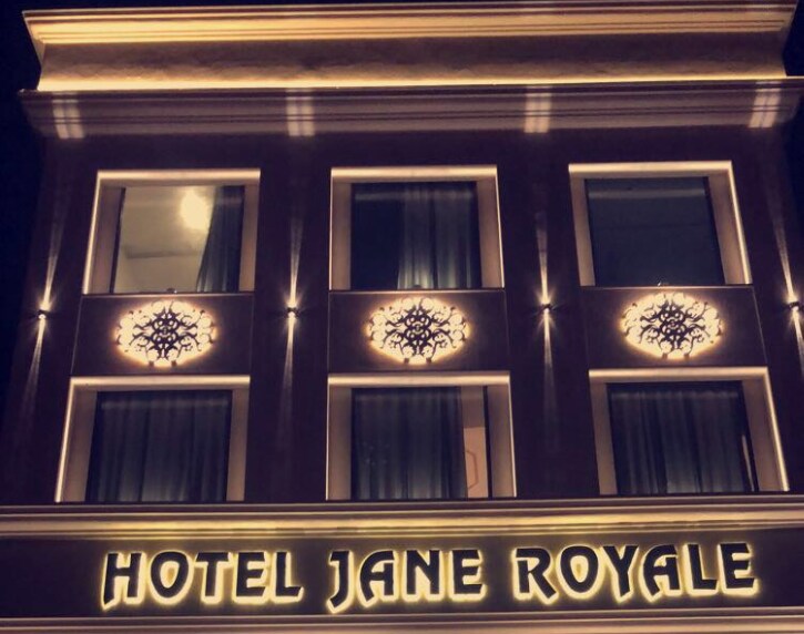 Hotel Jane Royale - Tap to explore photos