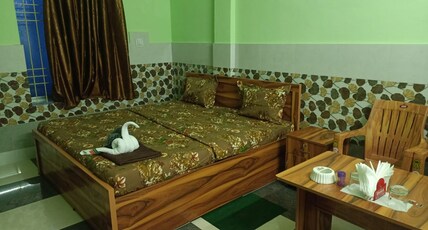 SAI INN Room Type - Deluxe AC