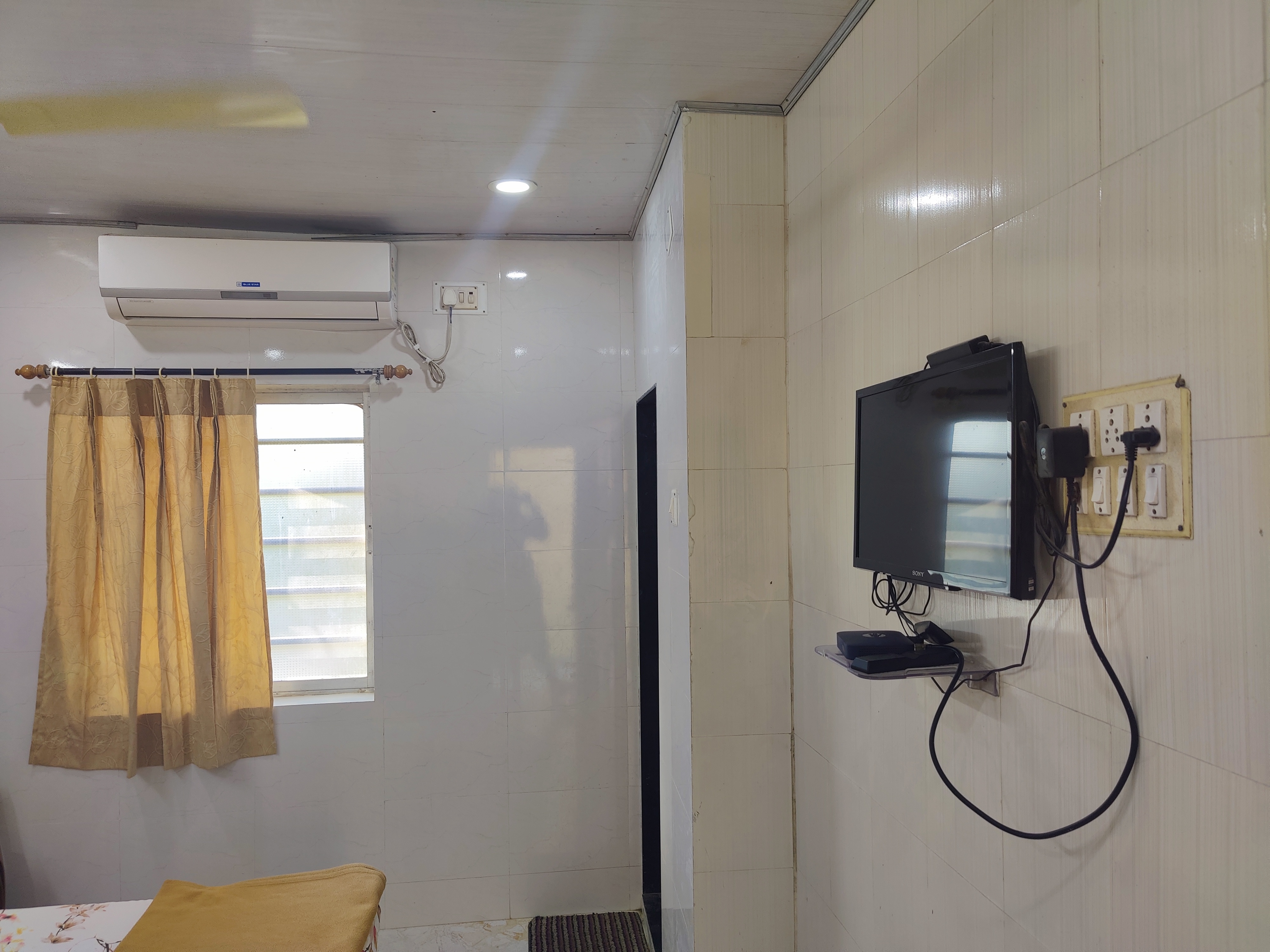 Ashiyana Hotel opp. Jain Derasar - Tap to explore photos