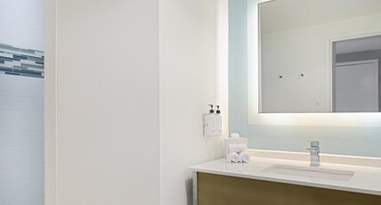 Even Hotel Sarasota-Lakewood Ranch Room Type - 2 Queen Beds Standard