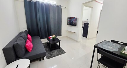 2BHK Service Apartment In Dadar Near TMH By Florastays Room Type - 205