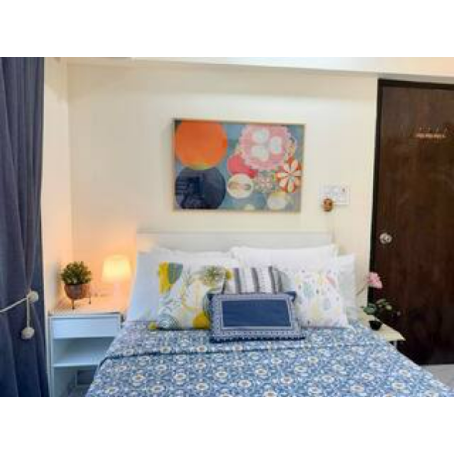 Modern 2BHK Apartment with Sea View in Khar West - Tap to explore photos