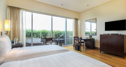 Trident Hyderabad Hitech City Room Type - Deluxe Park View Room Twin Bed