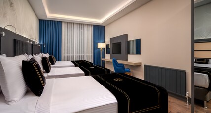 Best Western Premier Hidden Hills Hotel Room Type - Superior Quad Room