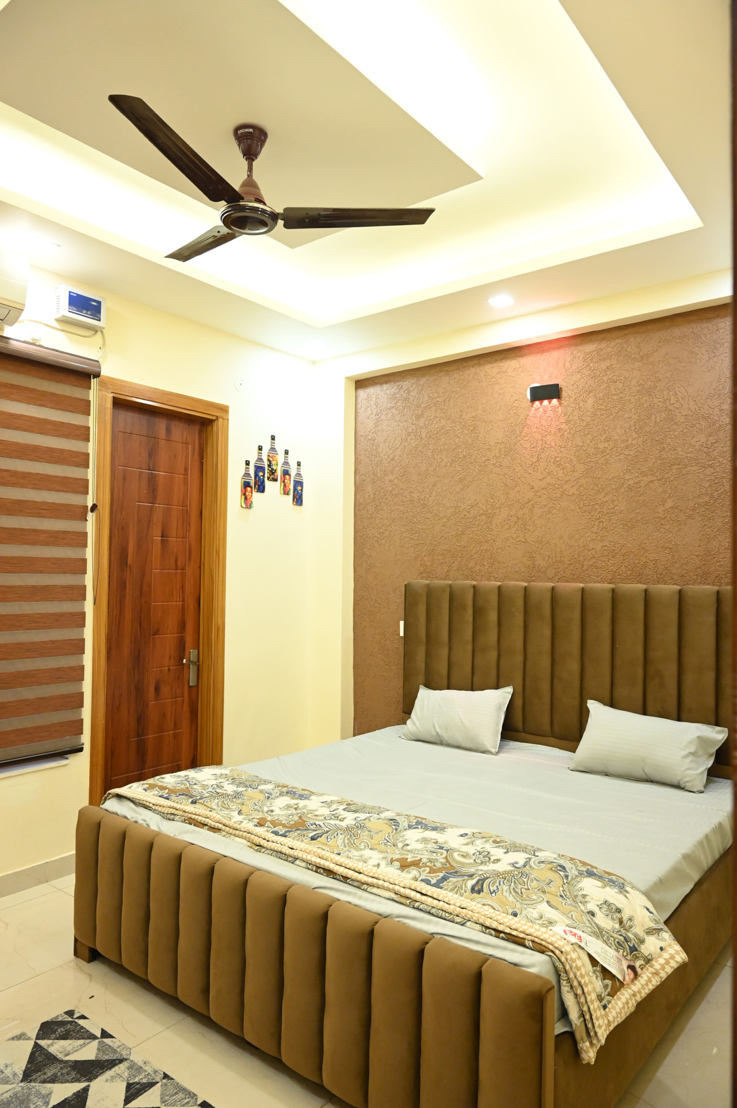 Premium Cozy 3BHK Retreat in Dehradun - Tap to explore photos