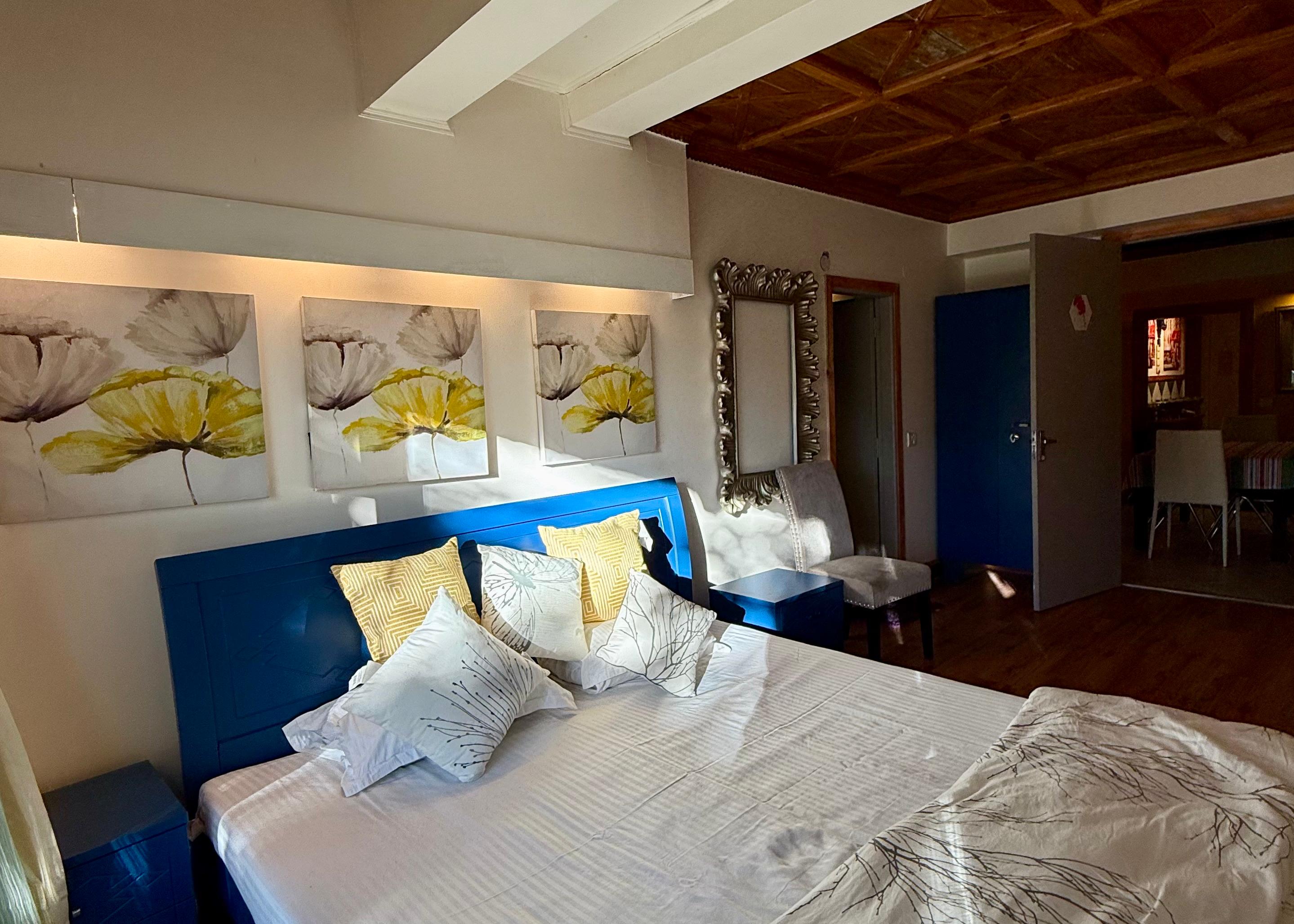 Villa Bliss 2BHK - Lake View - Tap to explore photos