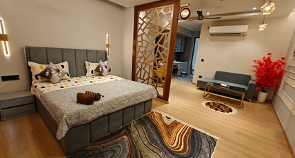 Modern Cozy Couple Friendly with yoga sofa Room Type - Modern Cozy Couple Friendly with yoga sofa