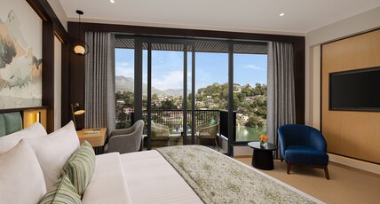 Fortune LakeView, Bhimtal-Member ITC Hotels' Group Room Type - Premium Lakeview Room with balcony