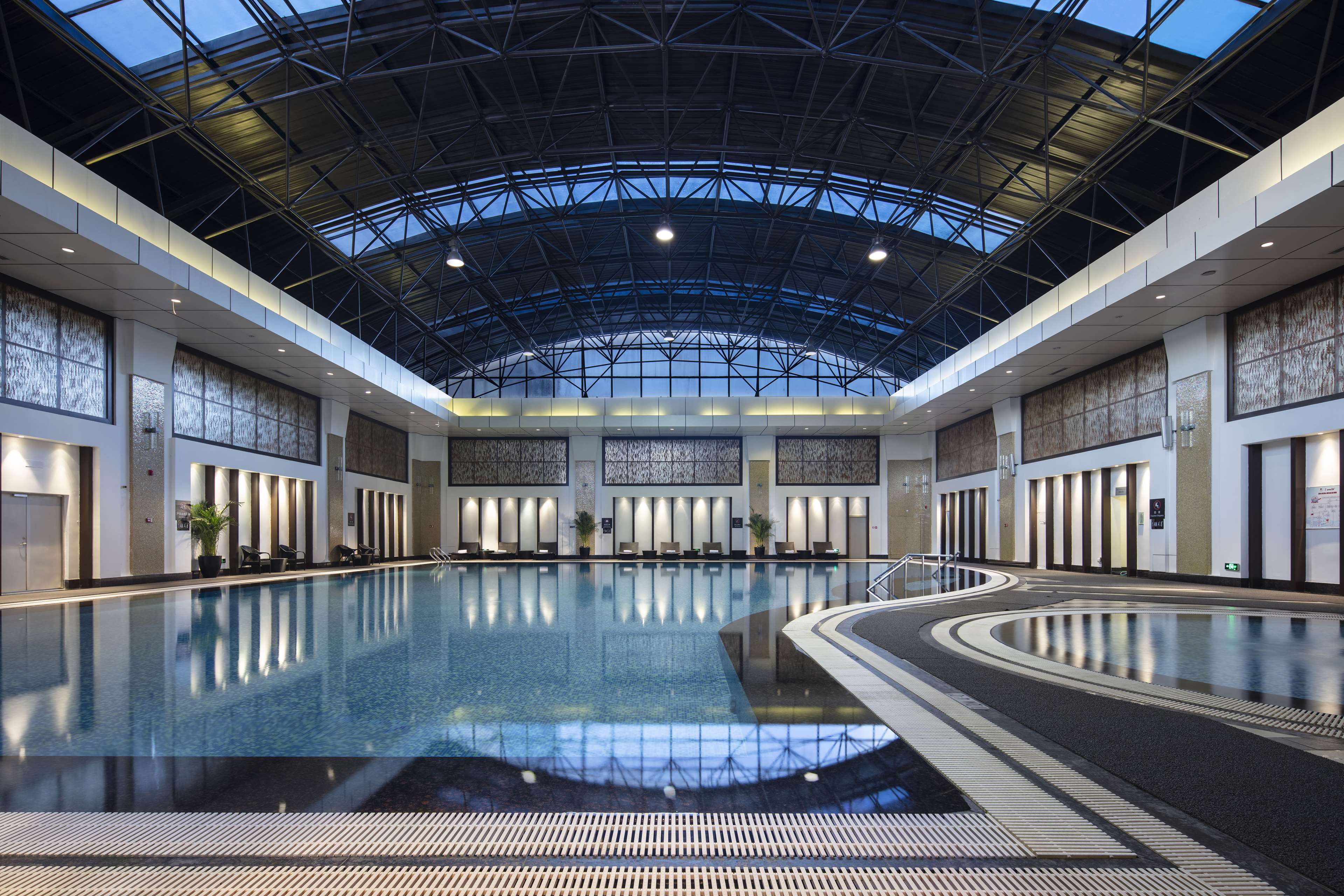 DoubleTree by Hilton Hotel Shenyang - Tap to explore photos