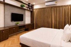Address of LUX STAYZ