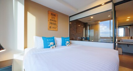 Cross Vibe Chiang Mai Decem Hotel Room Type - One Bedroom Suite with Bath Tub Double Bed Cross Vibe Chiang Mai Decem Hotel Room Type - One Bedroom Suite with Bath Tub Double Bed