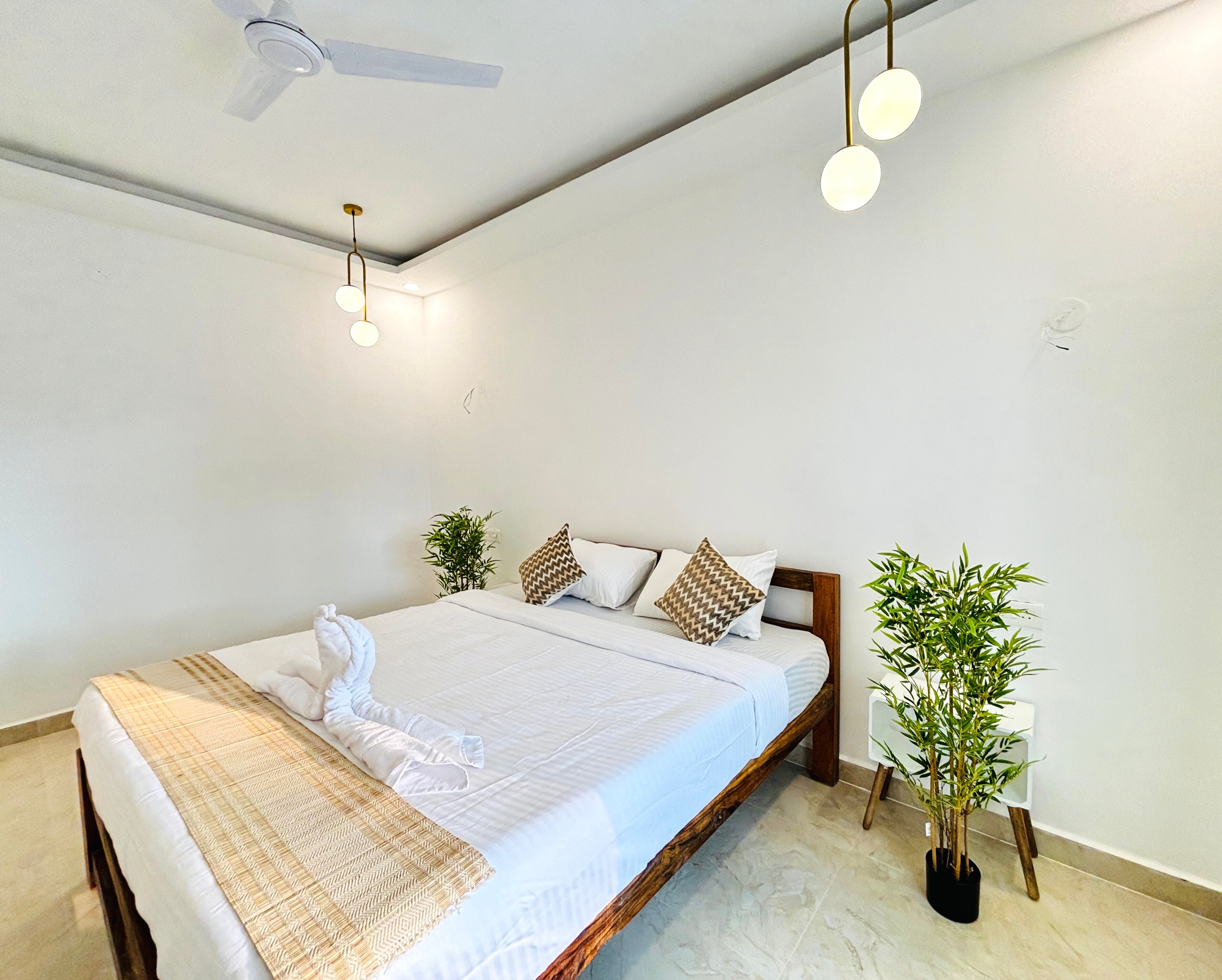 Shades Ivory - Agonda Beach Resort - Tap to explore photos