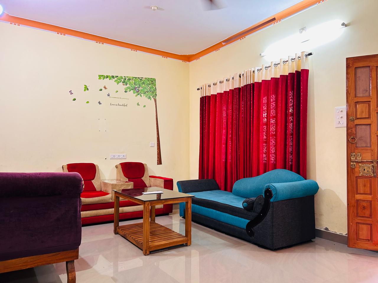Bait Al Noor Homestay - Tap to explore photos