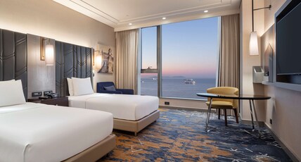 Hilton Istanbul Bakirkoy Room Type - TWIN EXECUTIVE ROOM W VIEW