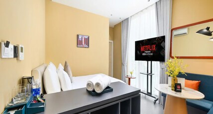 Brown Dot Hotel Saigon Airport Room Type - Executive Suite with City View