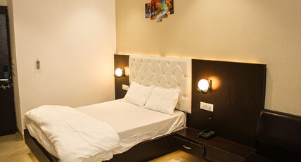 Hotel Relax Room Type - Deluxe Room
