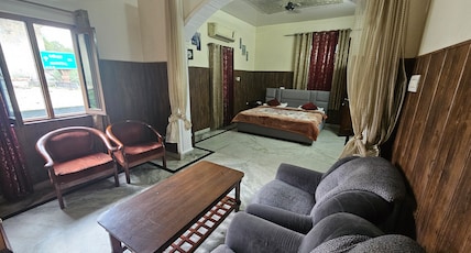 Relax Inn And Zayka Resturant Room Type - Deluxe AC Room Relax Inn And Zayka Resturant Room Type - Deluxe AC Room