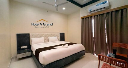 HOTEL V GRAND Room Type - Deluxe room
