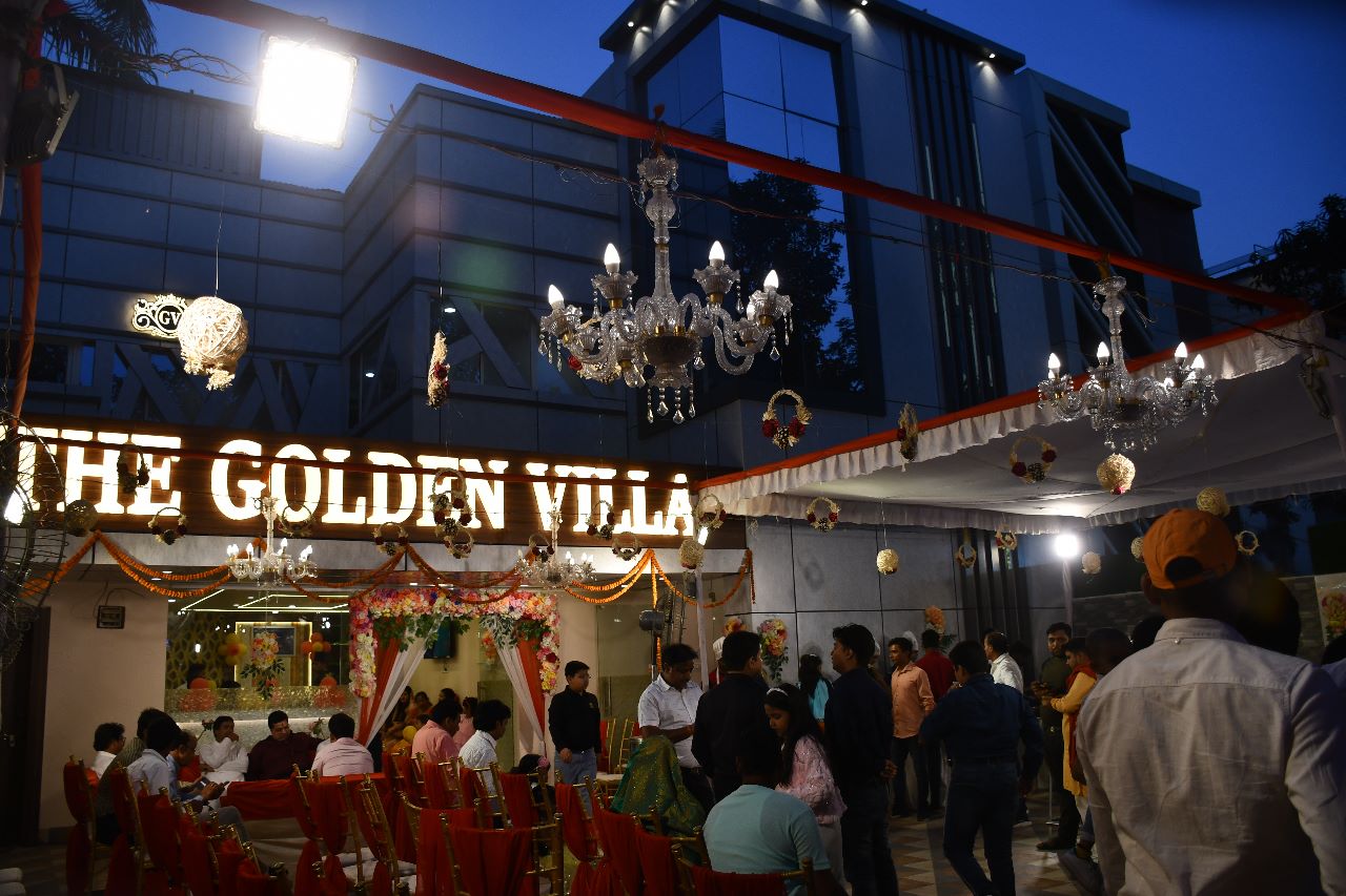 The Golden Villa - Tap to explore photos