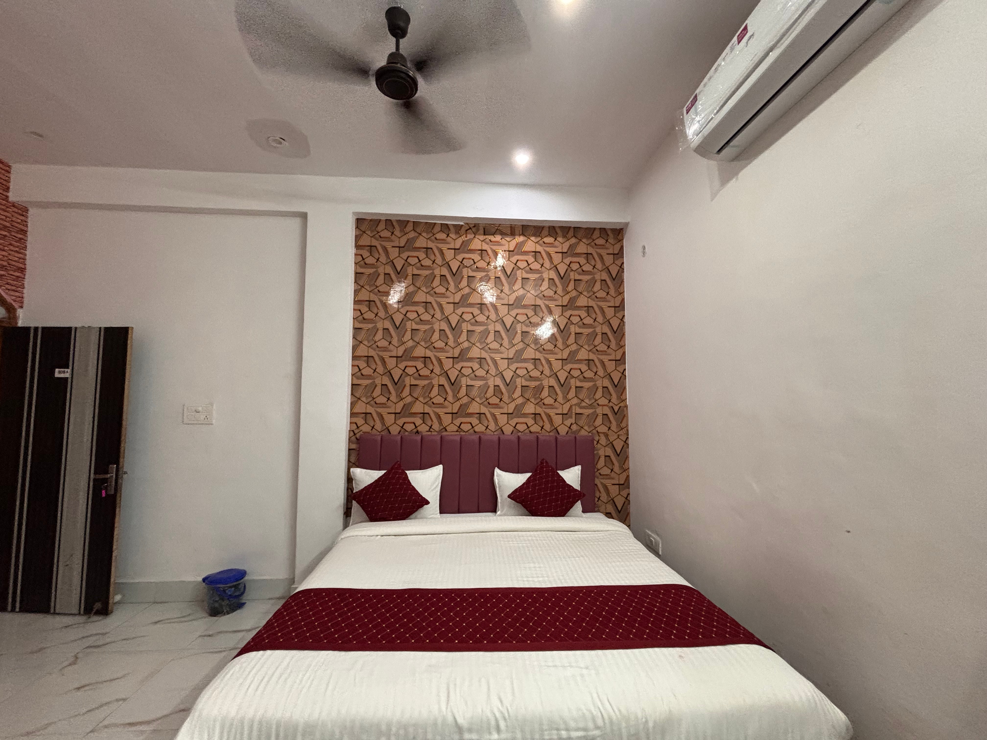 Kashi Residency Palace - Tap to explore photos