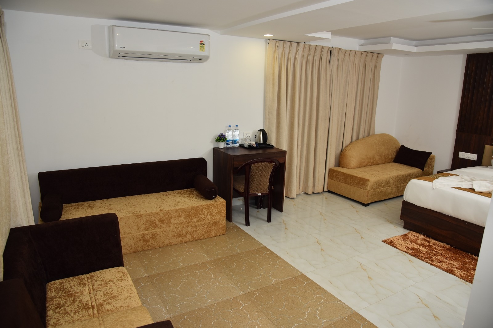 De Falcon Goa Beach Resorts - Tap to explore photos