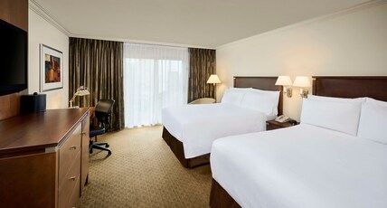 Best Western Plus Lamplighter Inn & Conference Centre Room Type - 2 Queen Beds, Non-Smoking, Balcony, Atrium View, Microwave And Refrigerator, Separate Shower, Bathtu Best Western Plus Lamplighter Inn & Conference Centre Room Type - 2 Queen Beds, Non-Smoking, Balcony, Atrium View, Microwave And Refrigerator, Separate Shower, Bathtu