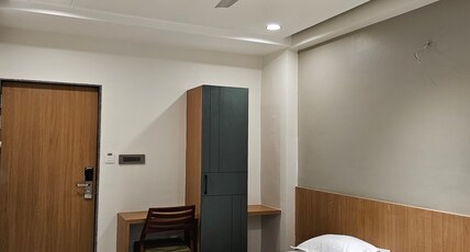 Hotel Banas Room Type - Deluxe Room Twin Bed