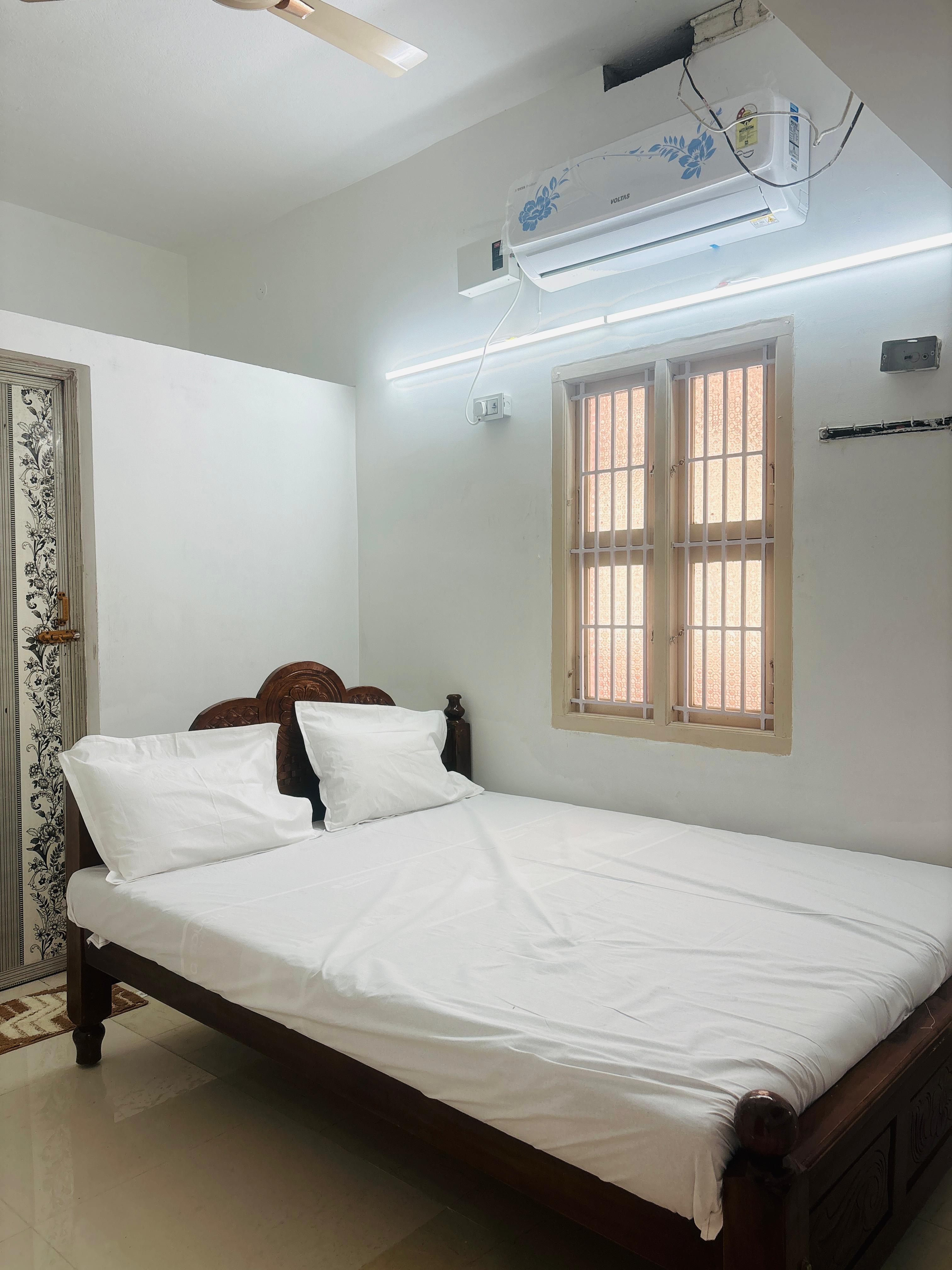 Chendur kumaran Homestay - Tap to explore photos