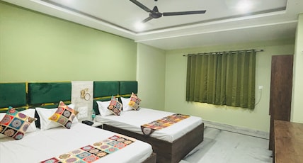 Hotel Al Aziz Room Type - Family Room Hotel Al Aziz Room Type - Family Room