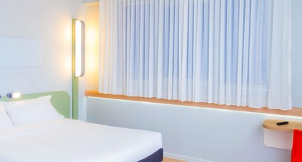 ibis budget Braga Centro Room Type - DOUBLE - Room with a large bed for 2 people
