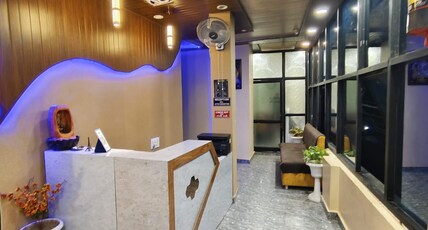 Hotel Virat Inn Room Type - Deluxe King Bed