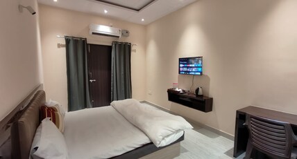 Sacred Kashi Homestay Room Type - Standard Double Room with Private Balcony and Attached Washroom 201