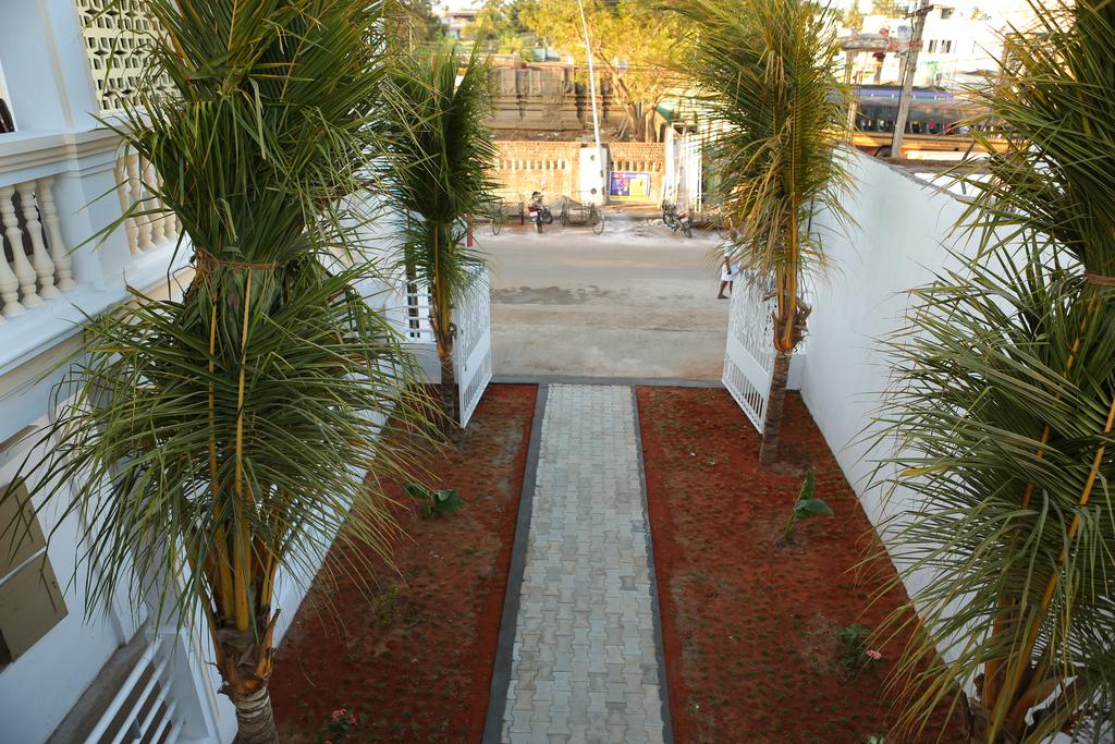 VILASAM - Tap to explore photos