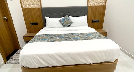 Hotel Royal Elite Room Type - delux Room Hotel Royal Elite Room Type - delux Room