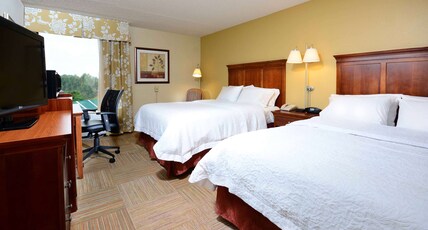 Hampton Inn Raleigh - Capital Blvd. North Room Type - 2 QUEEN BEDS NONSMOKING