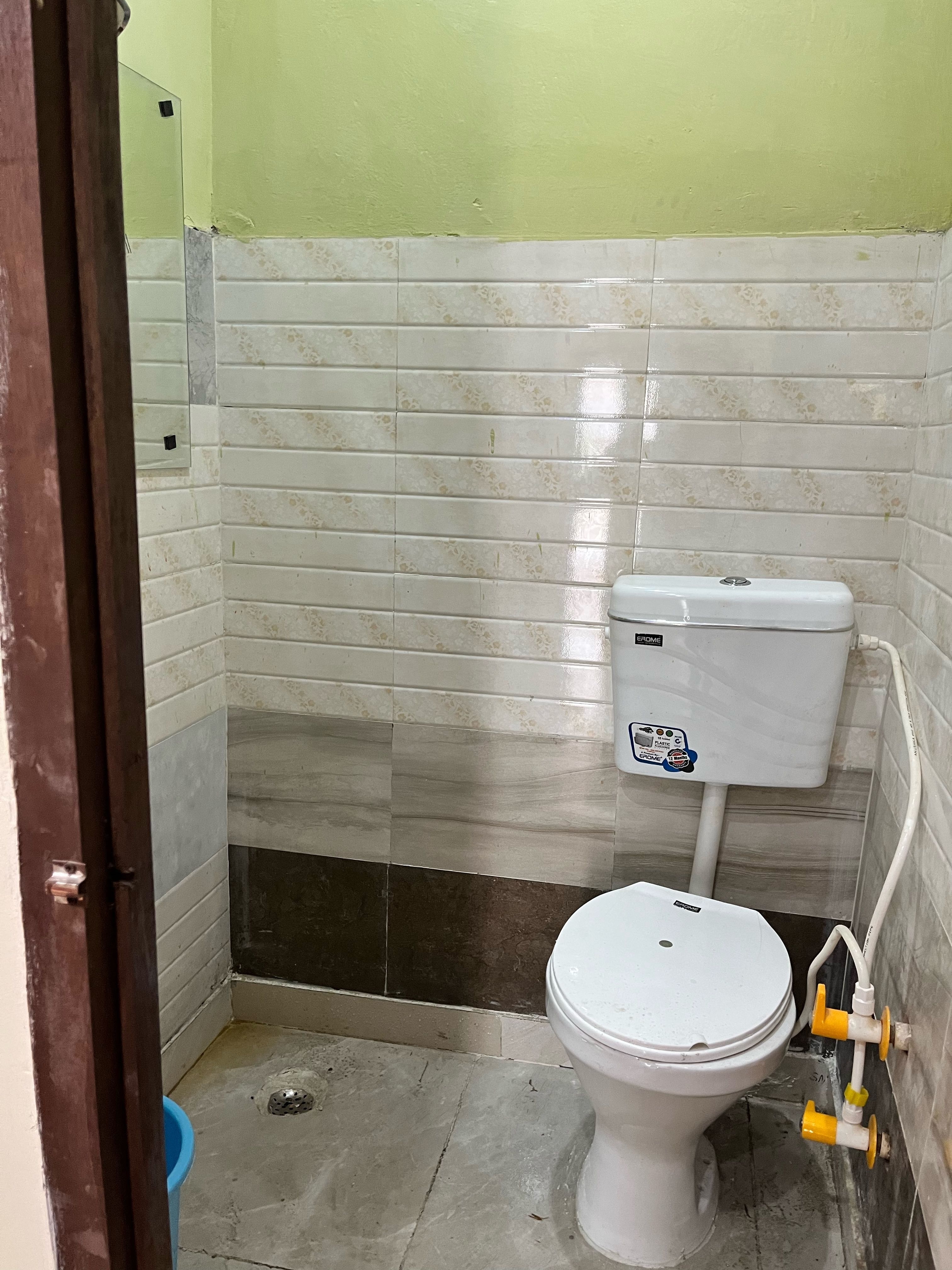 Hotel O Delhi Home Stay - Tap to explore photos