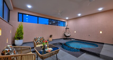 RANTHAMBORE BAGH PALACE Room Type - Super Deluxe Room with Plunge Pool