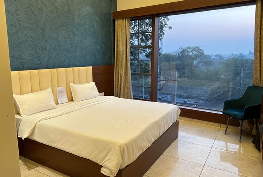 Hotel Ananta