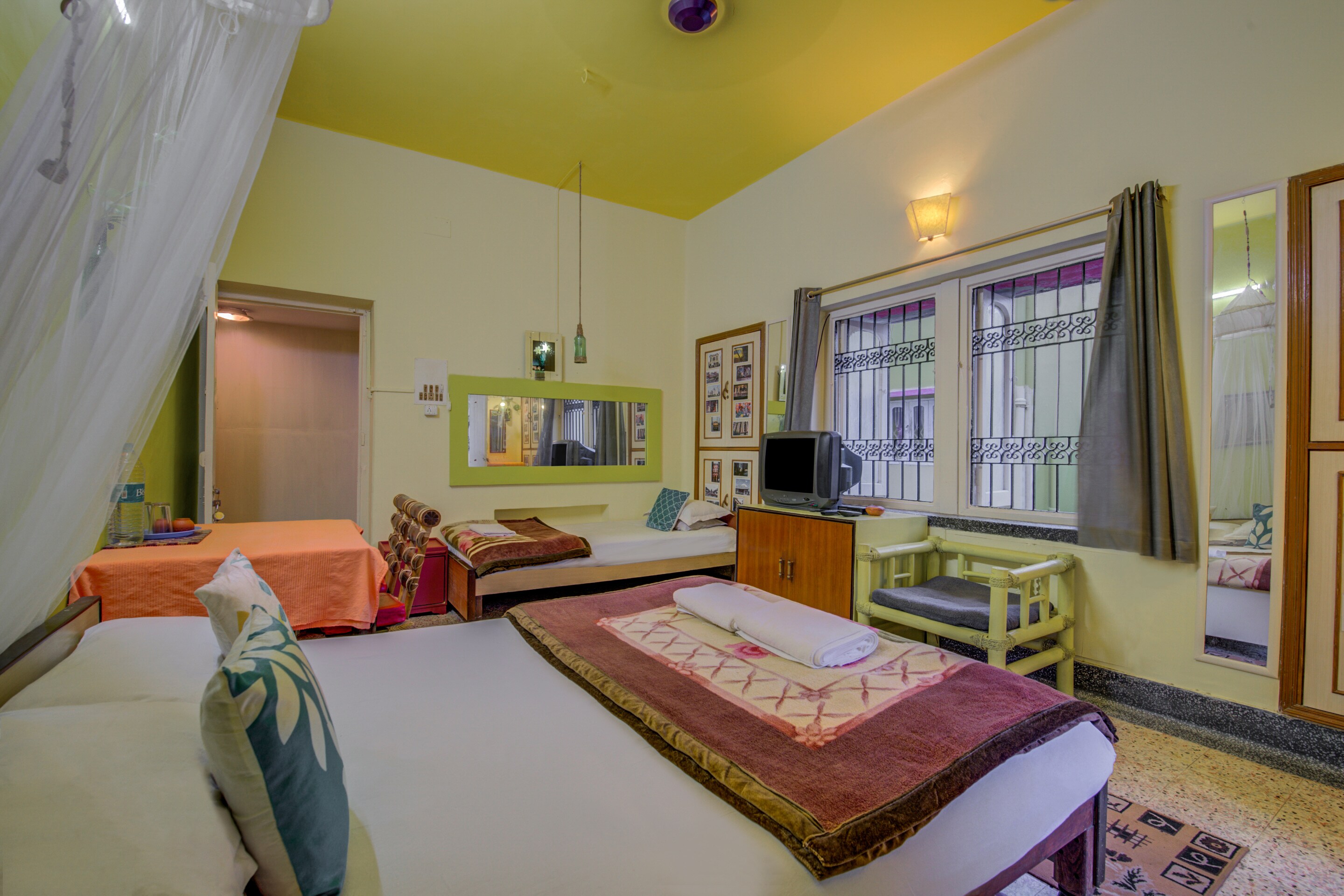 BASU'S Homestay - Tap to explore photos