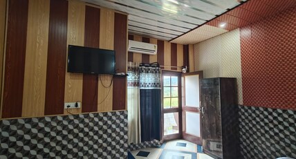 BLUE STAR GUEST HOUSE & RESTURANT Room Type - Double Bed AC Room
