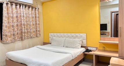 HOTEL TIRUPATI CROWN Room Type - Deluxe Room HOTEL TIRUPATI CROWN Room Type - Deluxe Room