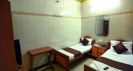 Charminar Residency Triplicane Room Type - Triple Bed AC Room